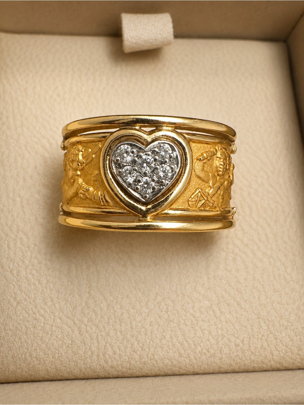 Gold Heart Pavé Wide Band Ring with Diamond Accent - Women Jewelry